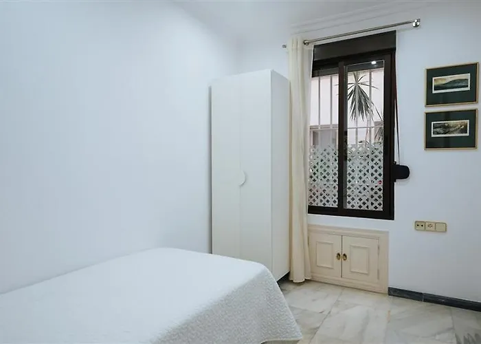 Vivienda Turistica Atanasio Barron- Free Parking Siviglia