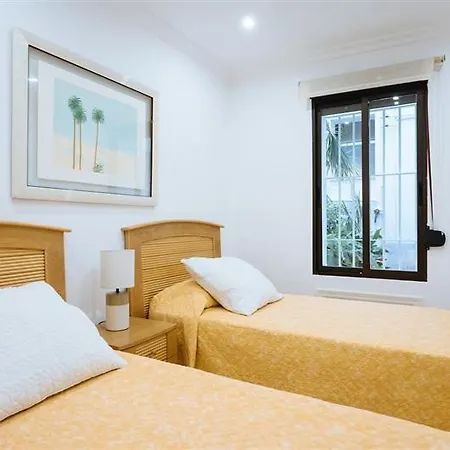 Atanasio Barron- Free Parking Apartment *